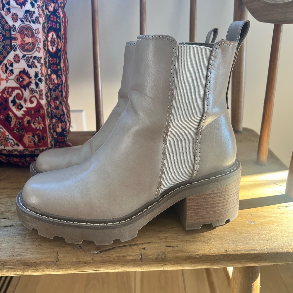 Cream Chelsea bootie